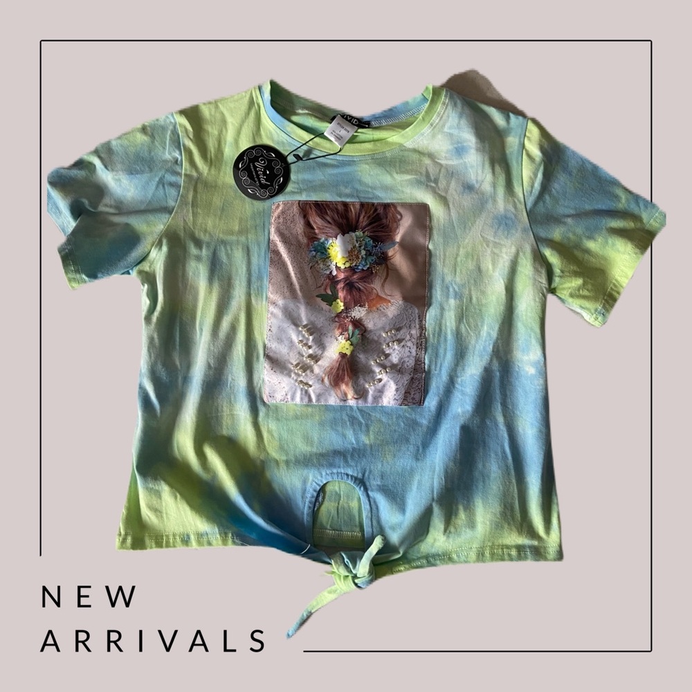 Trendy NWT blue and green tie dye crop T